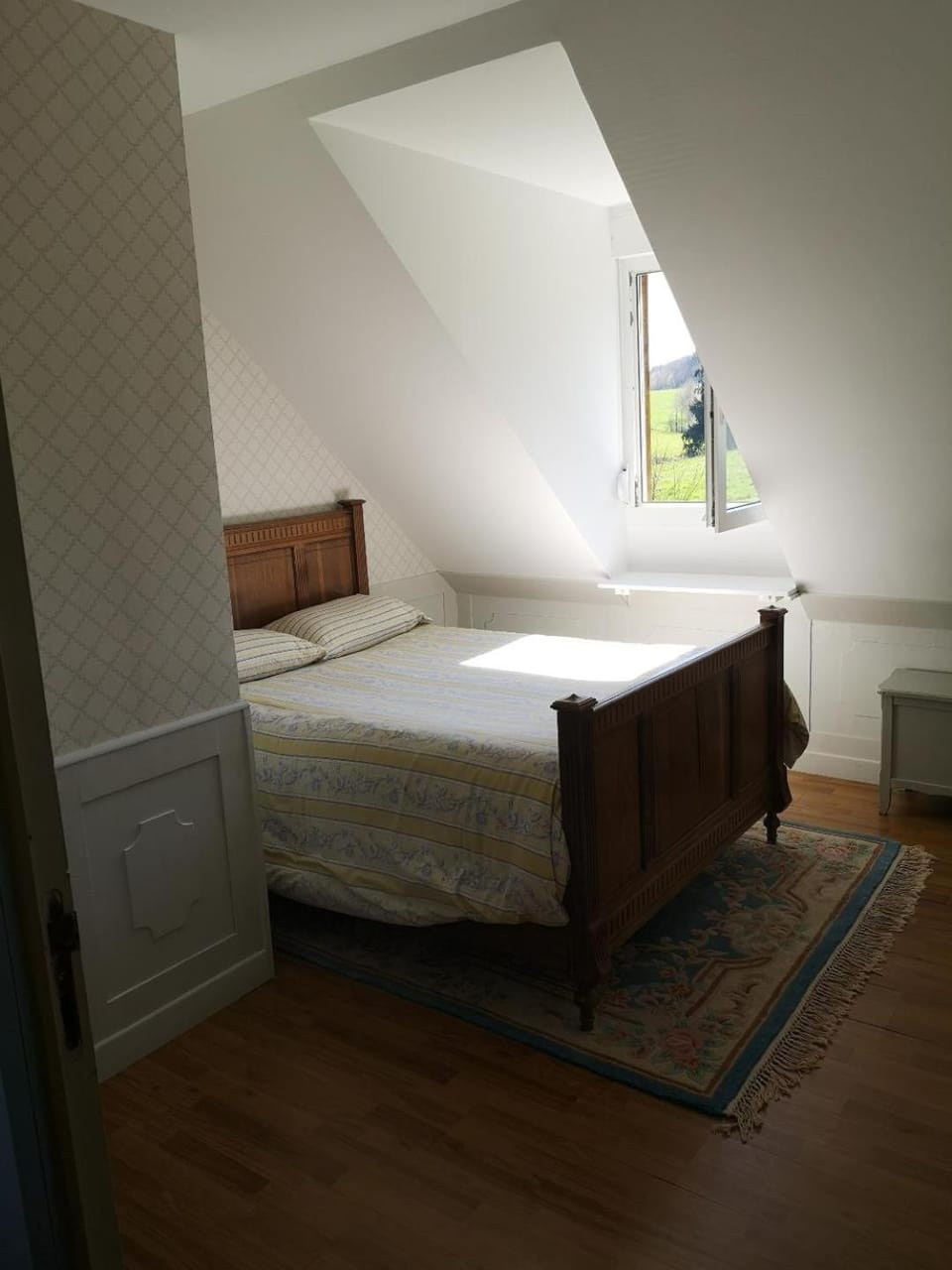Maison familiale, 15 pers, 7 chambres, piscine, déco soignée House in Pays de la Loire