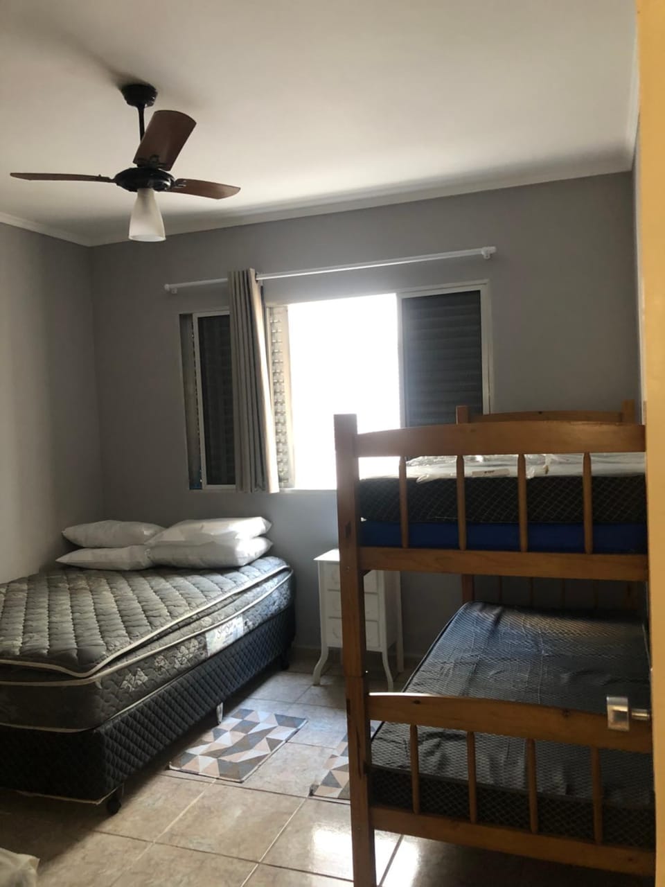 Apartamento à 50mts praia Guilhermina Apartment in State of São Paulo