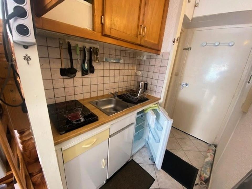 oven, kitchen
