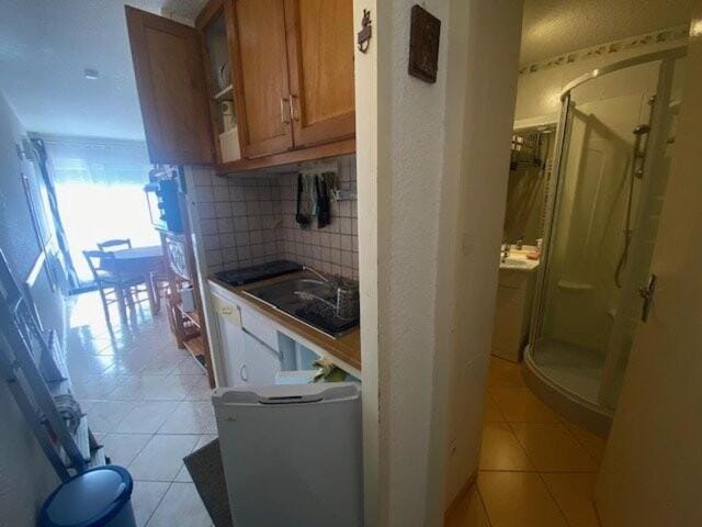 Bathroom, kitchen