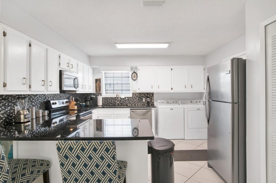 Southern Island Charm House in Dauphin Island