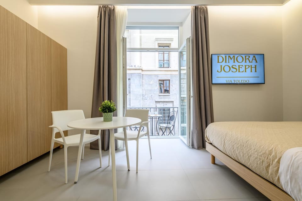Dimora Joseph VIA TOLEDO Bed and Breakfast in Naples