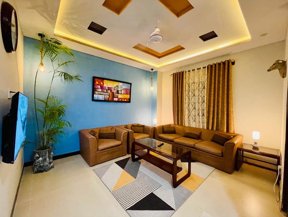 Communal lounge/ TV room, TV and multimedia, Living room, Seating area, Evening entertainment, fireplace