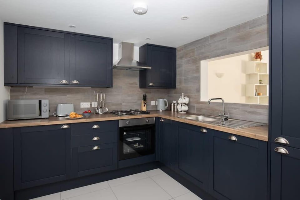 Ascot Cottage House in Cotswold District