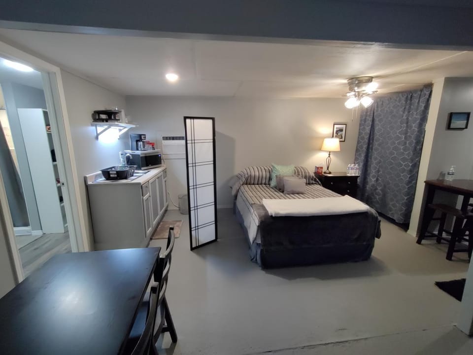 Make Yourself at Home Bed and Breakfast in Wells Branch