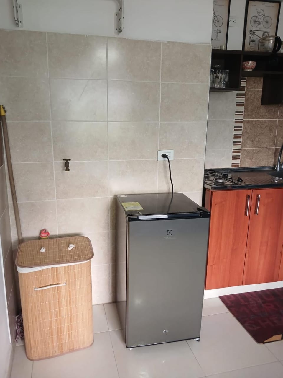 Kitchen or kitchenette, oven
