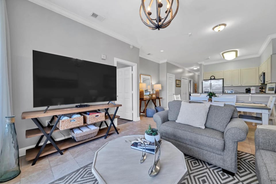 Overlooking 30A! Great Location! Easy Beach & Pool Access! House in Rosemary Beach