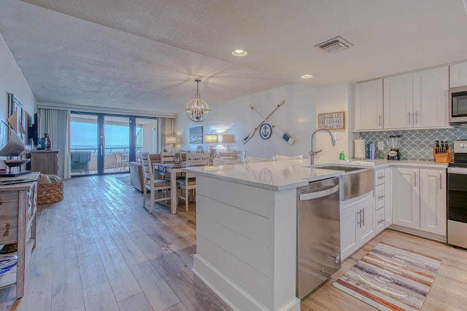 Completely Remodeled Gulf Views! Private Balcony House in Miramar Beach