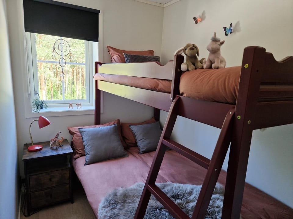 Bed, Bedroom, bunk bed