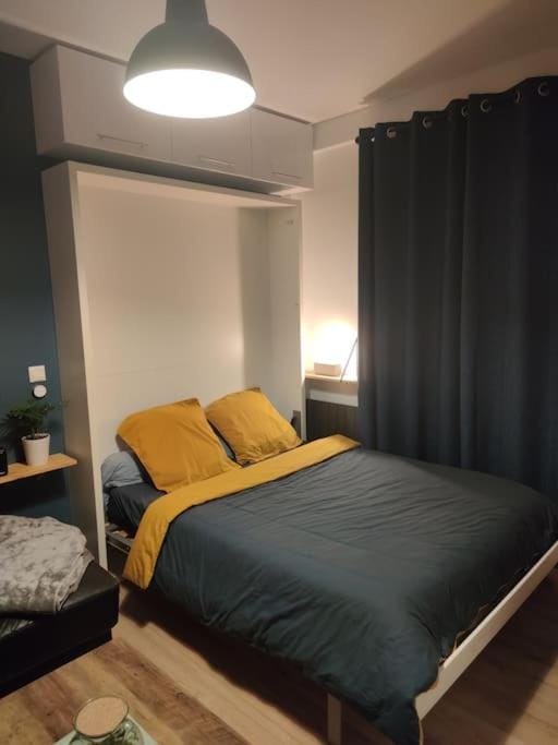 Le nid douillet - Cosy and very close to Paris Apartment in Courbevoie