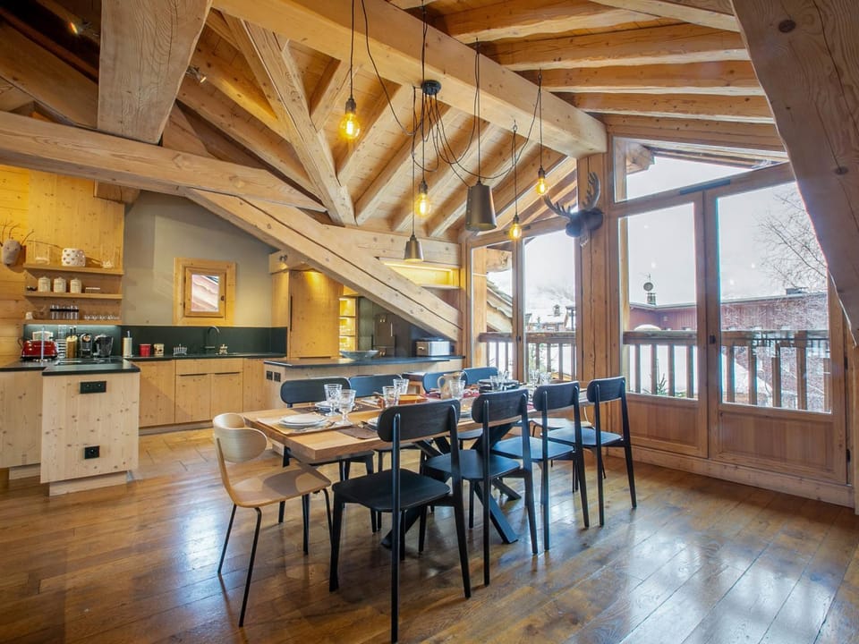 Chalet de Standing avec Cheminée et Sauna, Proche du Centre de Val-d'Isère - FR-1-694-14 Chalet in Val dIsere