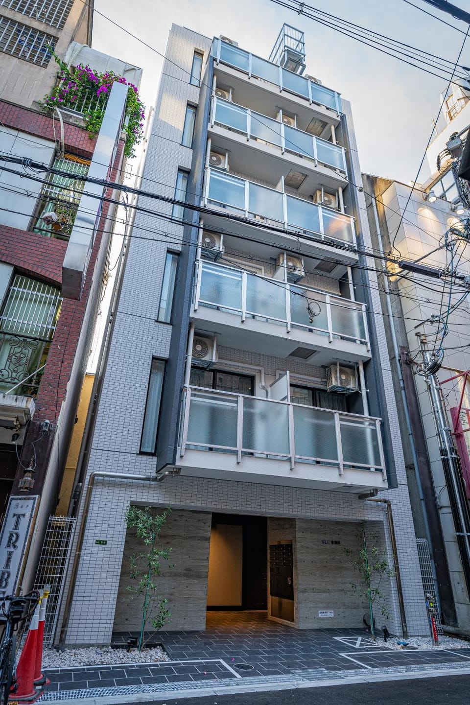 Property building, Neighbourhood, Street view