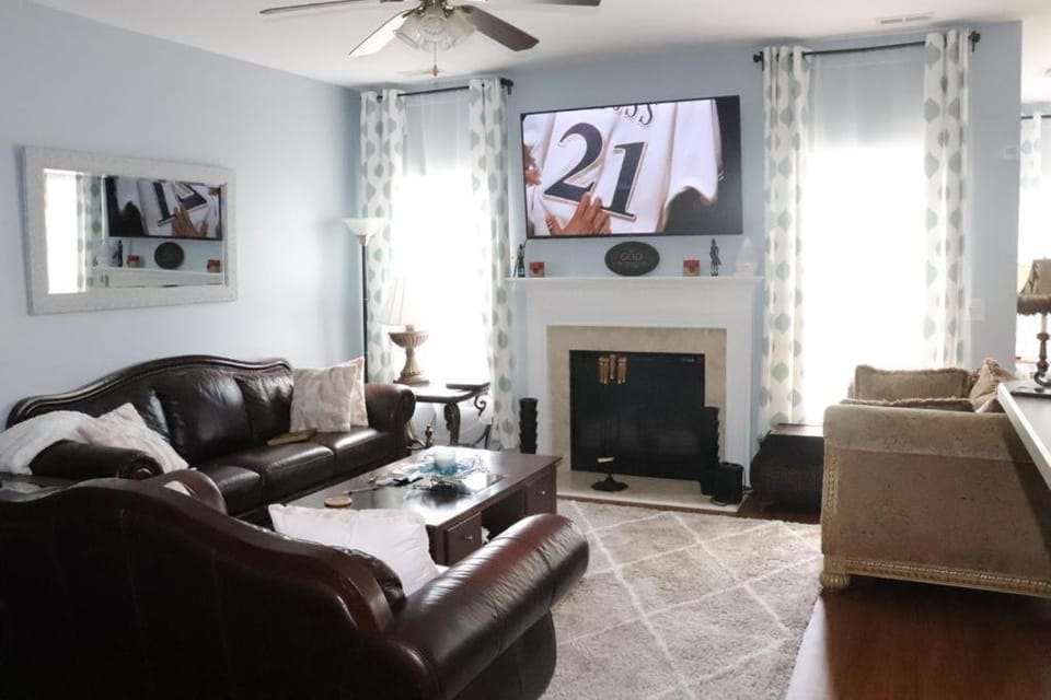 Safari Rooms Vacation rental in Concord