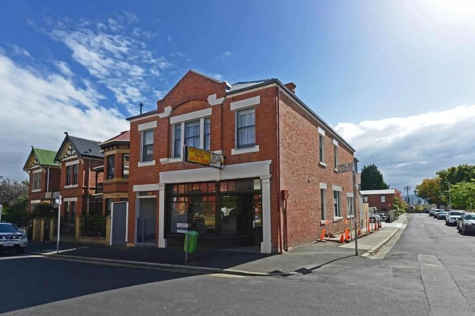 Property building, Day, Neighbourhood, Street view
