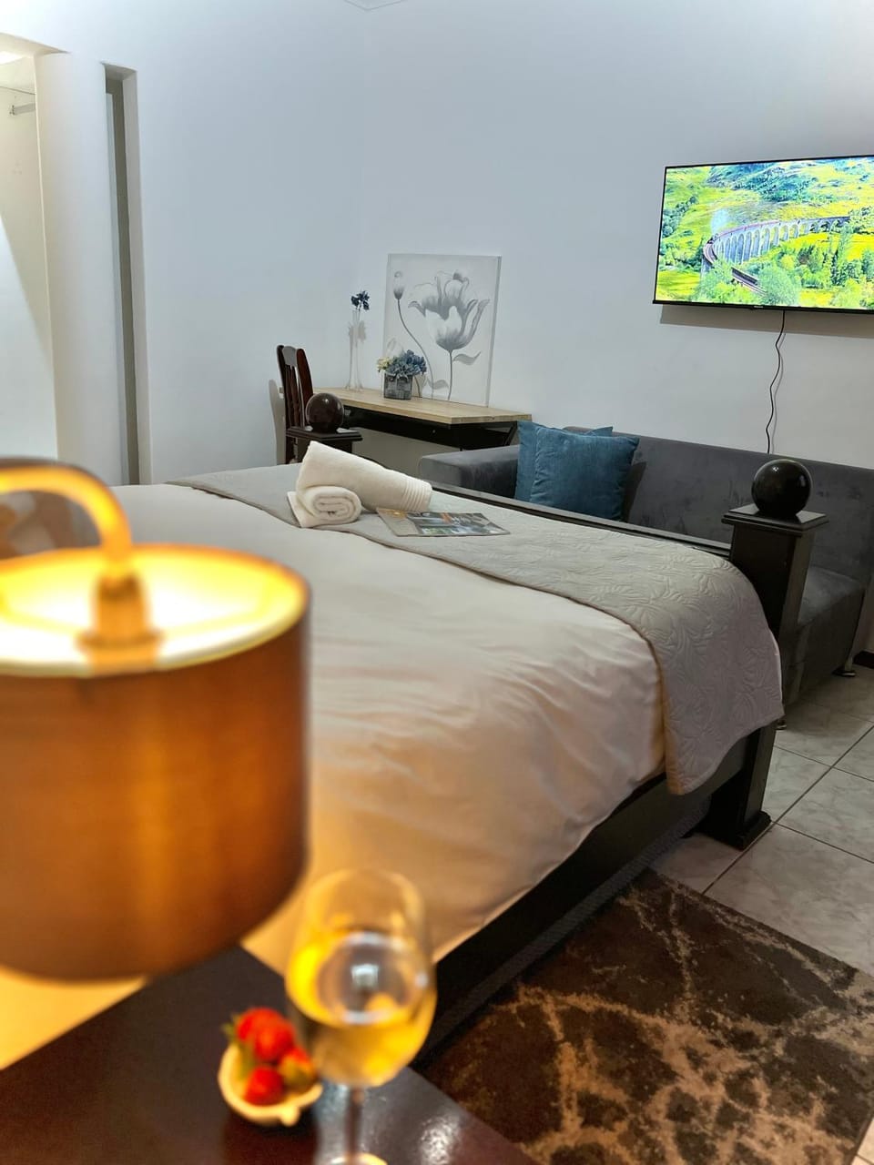 Bed, TV and multimedia