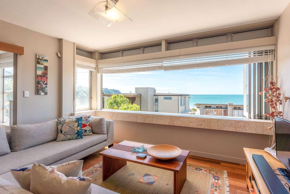 Natural landscape, View (from property/room), Living room, Sea view