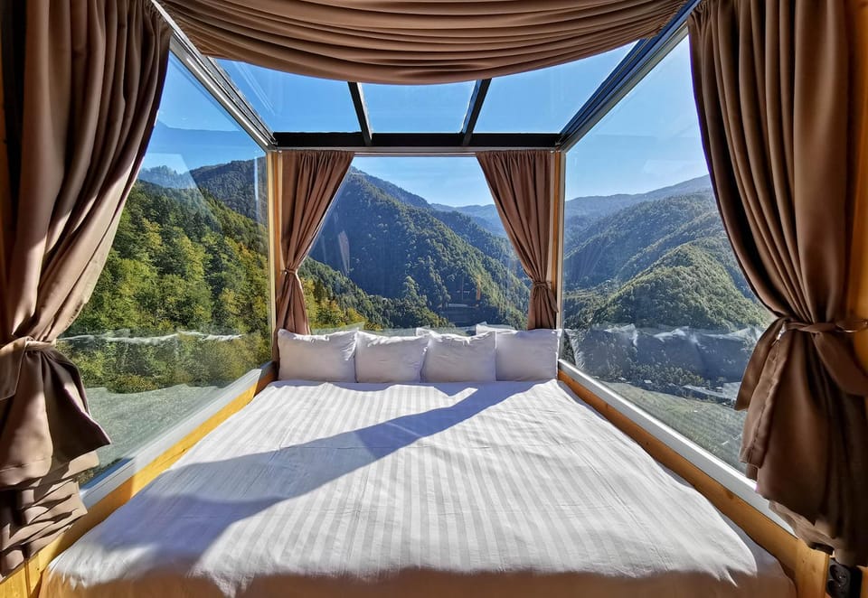 Bed, Day, Bedroom, Mountain view