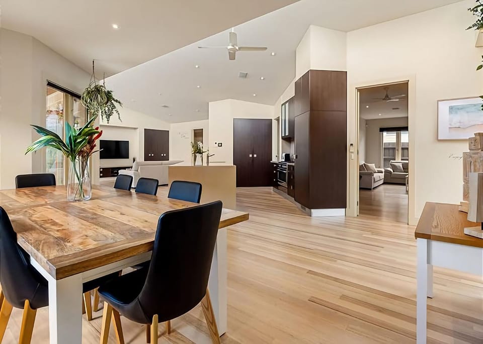 Kingfisher Retreat House in Melbourne