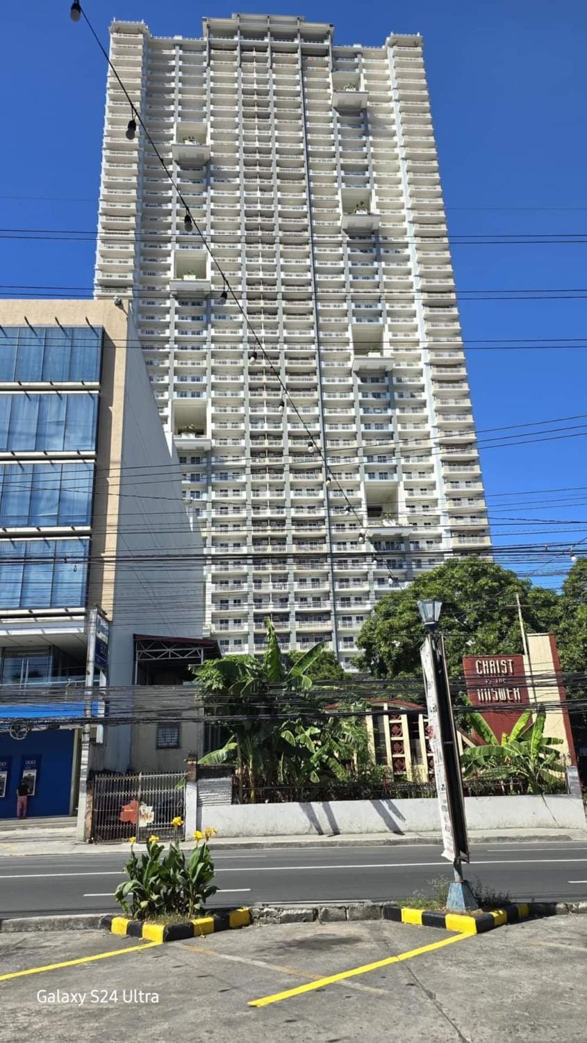 Property building, Location