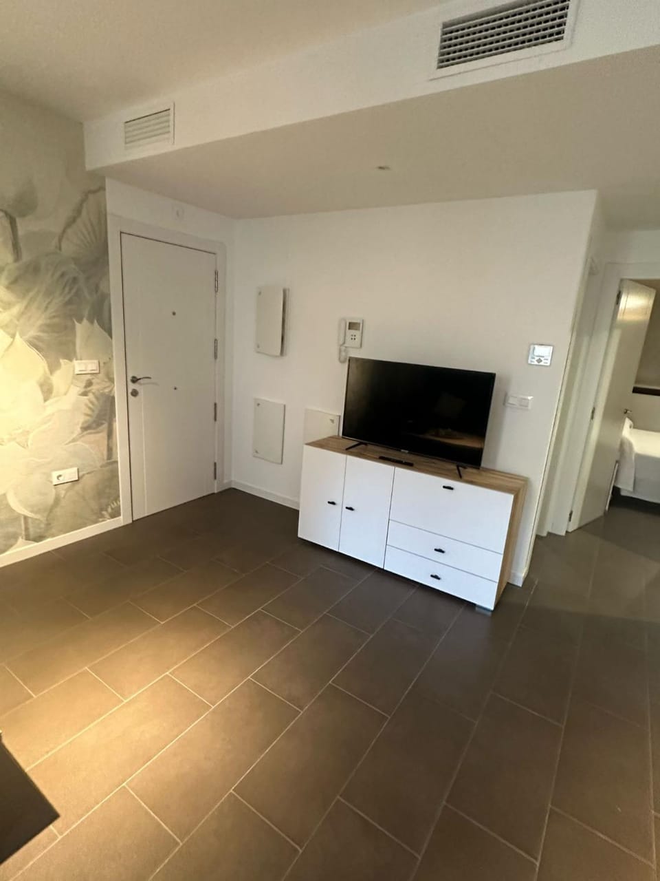 Communal lounge/ TV room, TV and multimedia