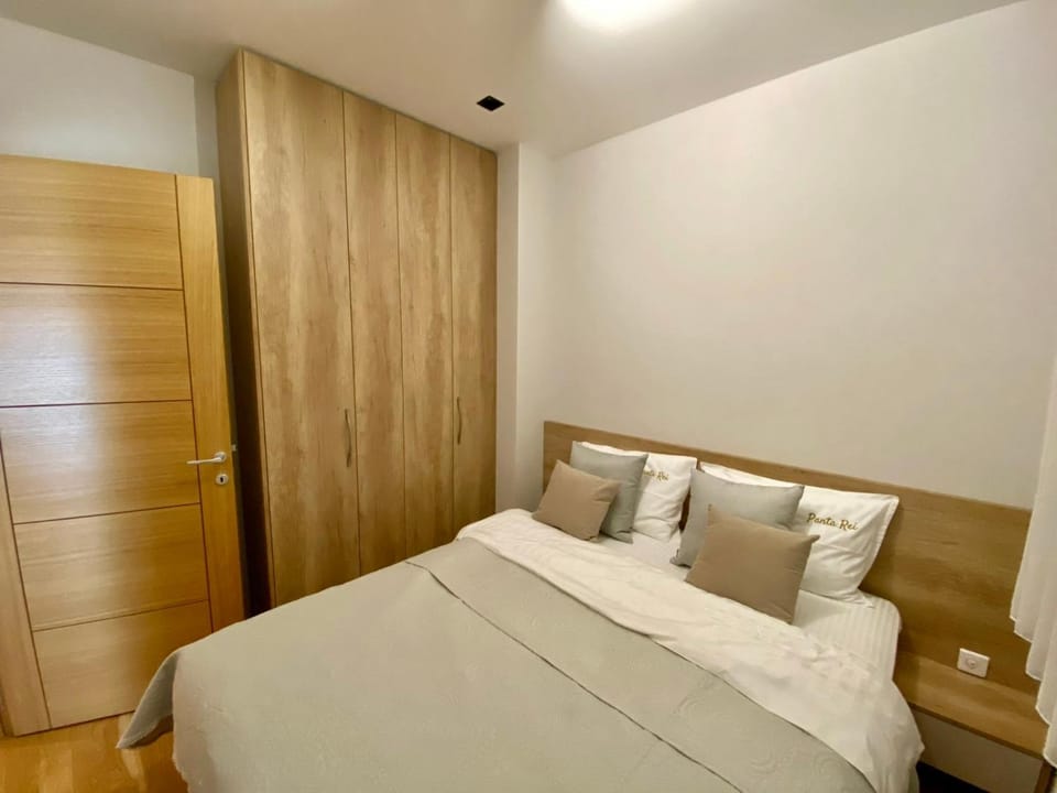 Bed, wardrobe