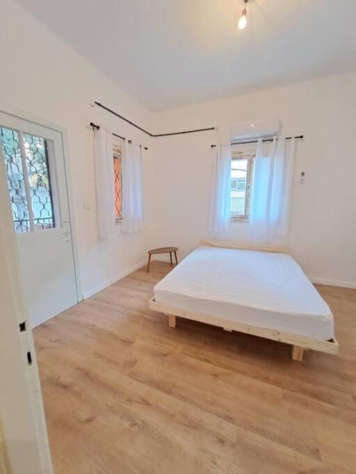 Fellini Fortunella terrace (talpiot) Apartment in Haifa