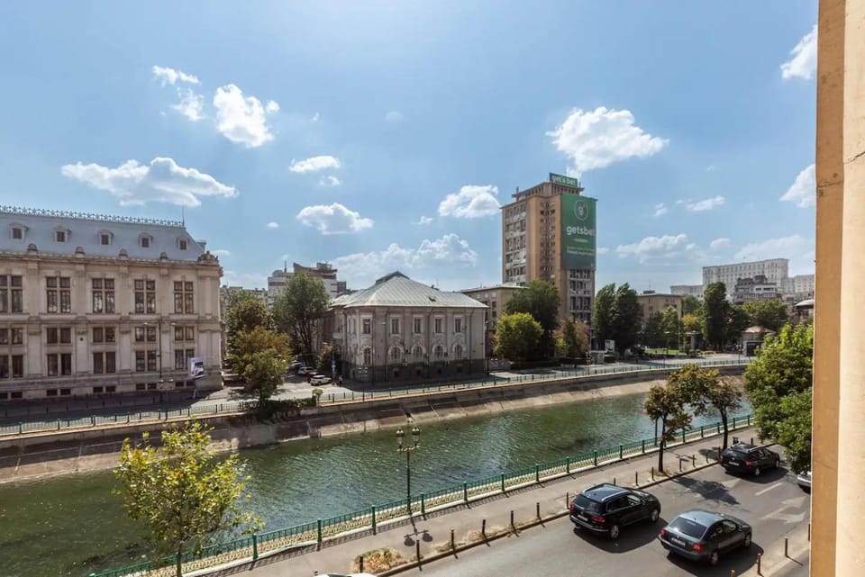 Day, City view, River view