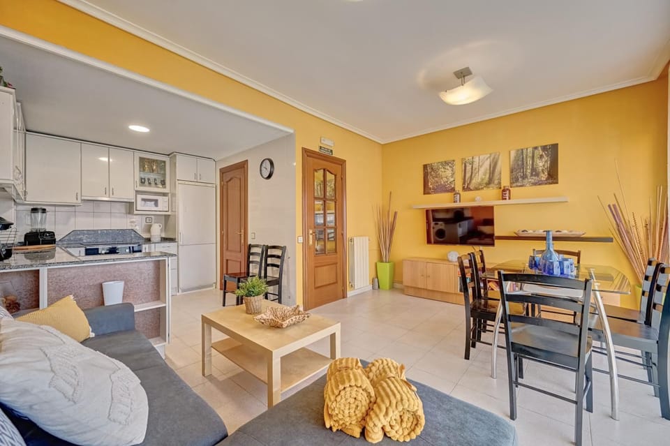 Kitchen or kitchenette, Living room, Dining area, stove