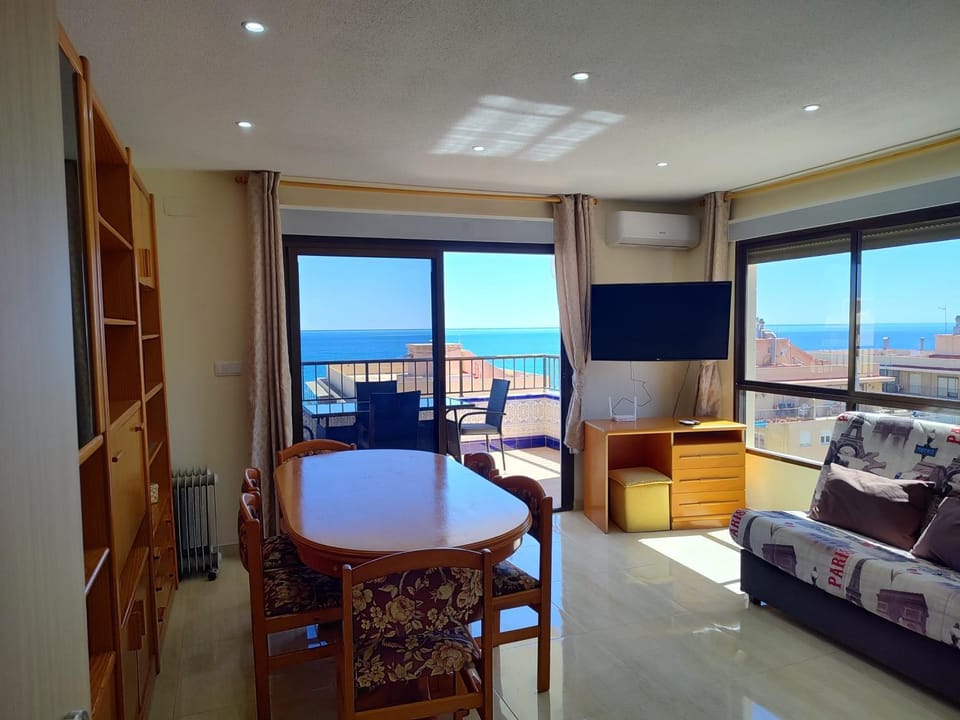 Mediterráneo II Apartment in Alacantí