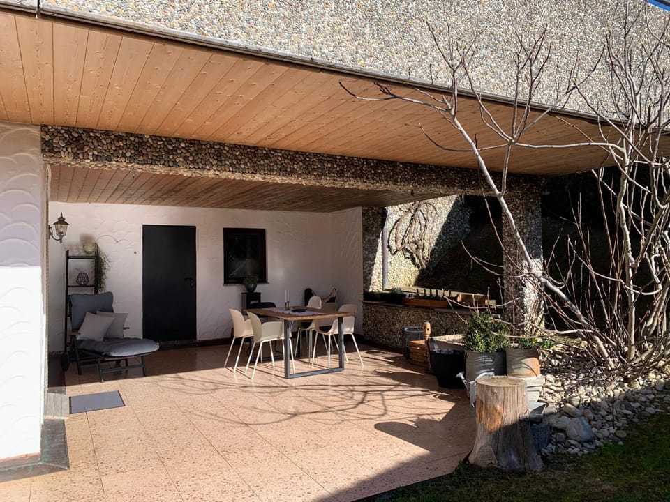 Garden, Balcony/Terrace