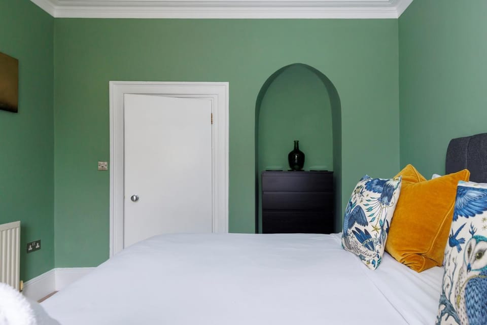 Bed, Bedroom, wardrobe