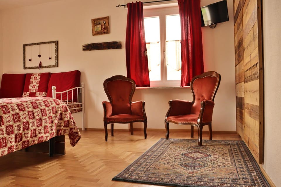 Bed, Photo of the whole room, Bedroom, hair dresser