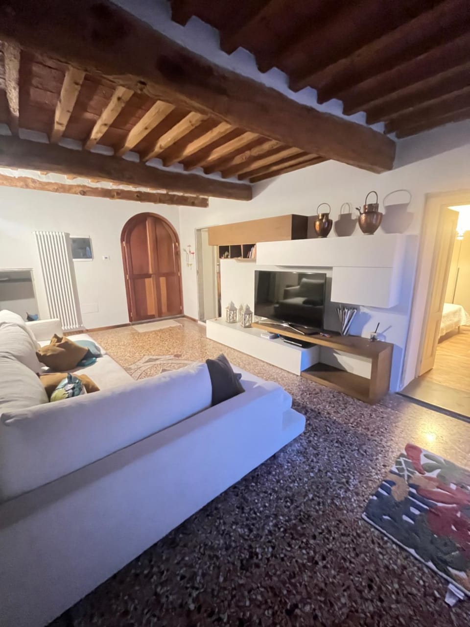 Communal lounge/ TV room