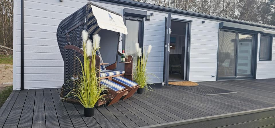 Balcony/Terrace, sunbed