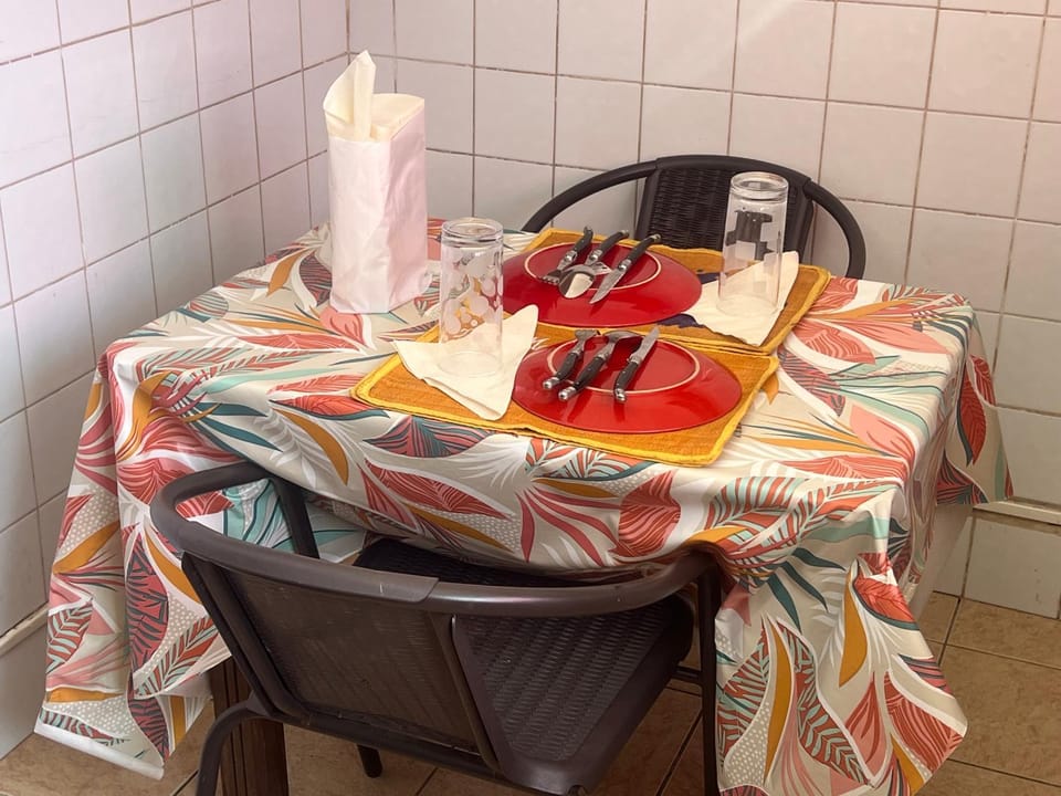Dining area, kitchen