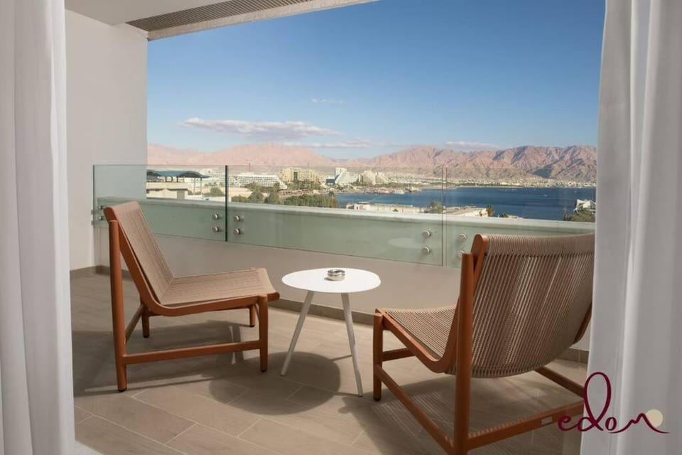 View (from property/room), Balcony/Terrace, Mountain view, Sea view