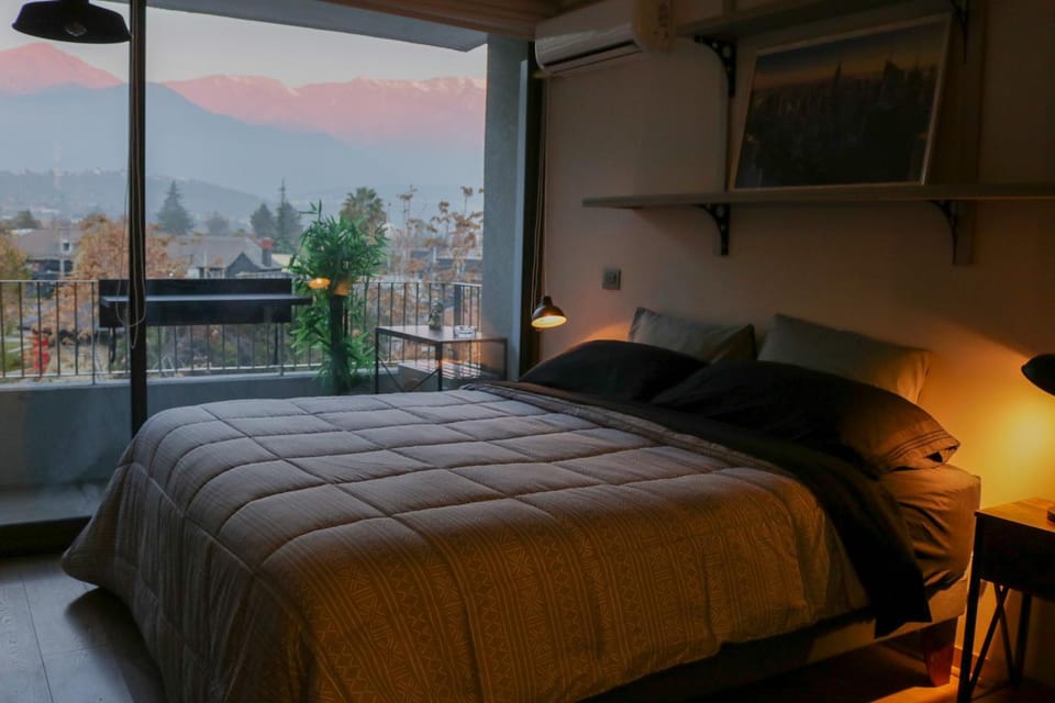 Bed, Bedroom, Mountain view