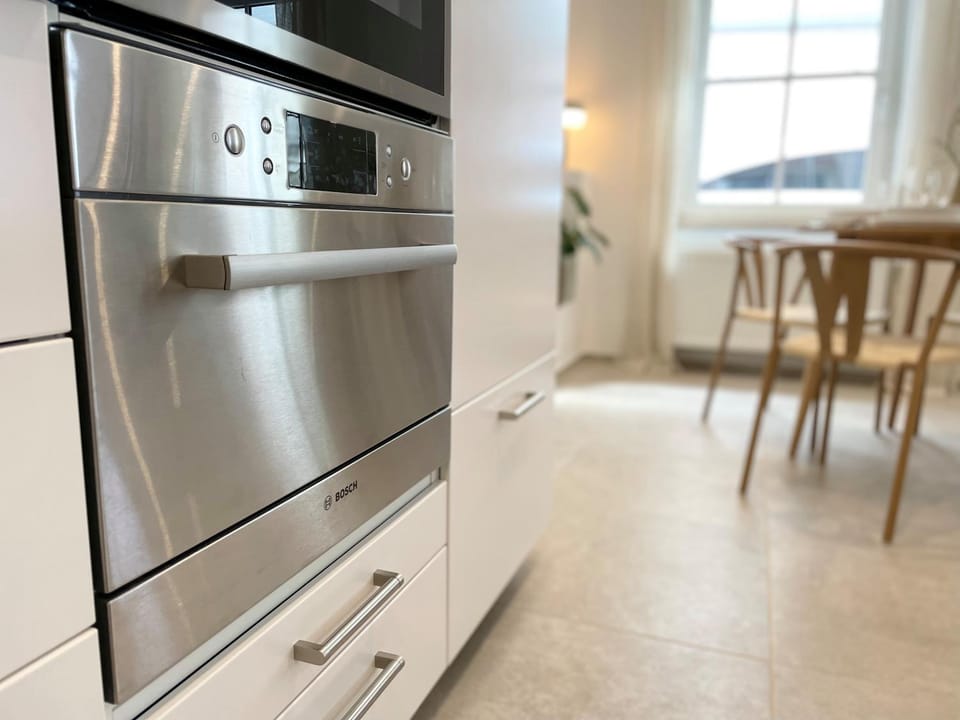 Kitchen or kitchenette, dishwasher