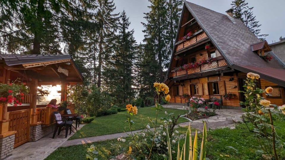 Holiday Home Tirol House in Federation of Bosnia and Herzegovina
