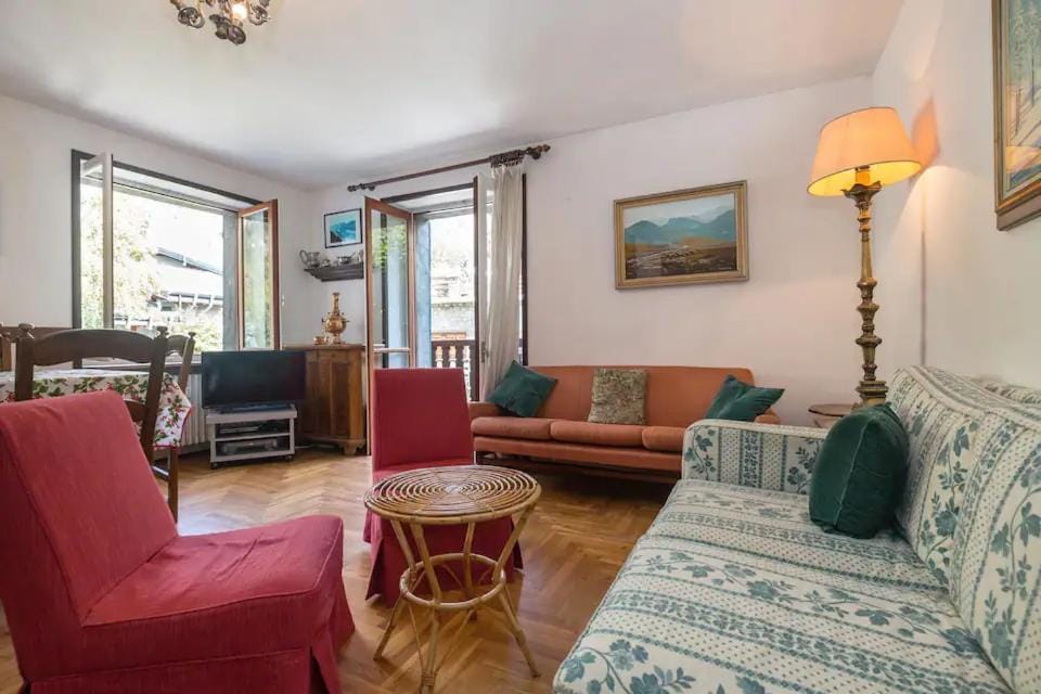 Cozy apartment in Courmeyeur city center Apartment in Courmayeur