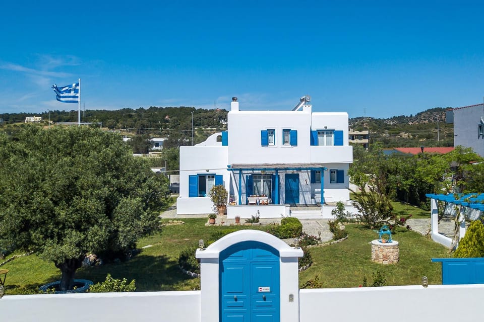 Property building, Natural landscape, Mountain view