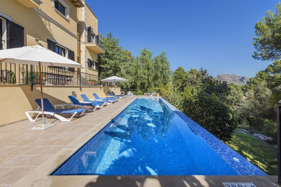 Villa Oronella Villa in Serra de Tramuntana