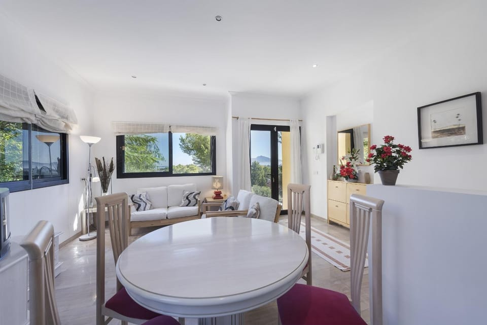 Villa Oronella Villa in Serra de Tramuntana