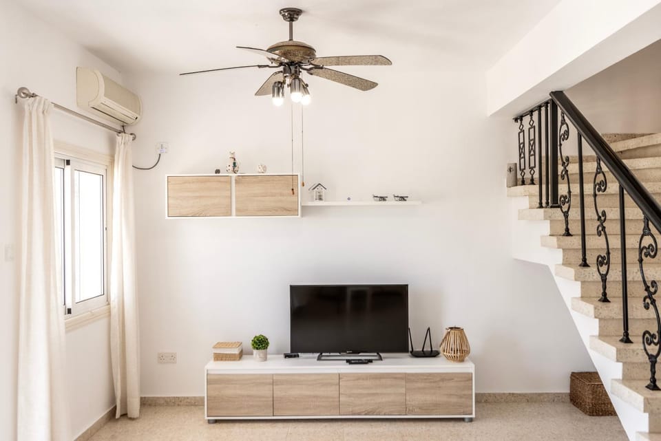 Ayia Thekla Sea Breeze Villa Villa in Sotira