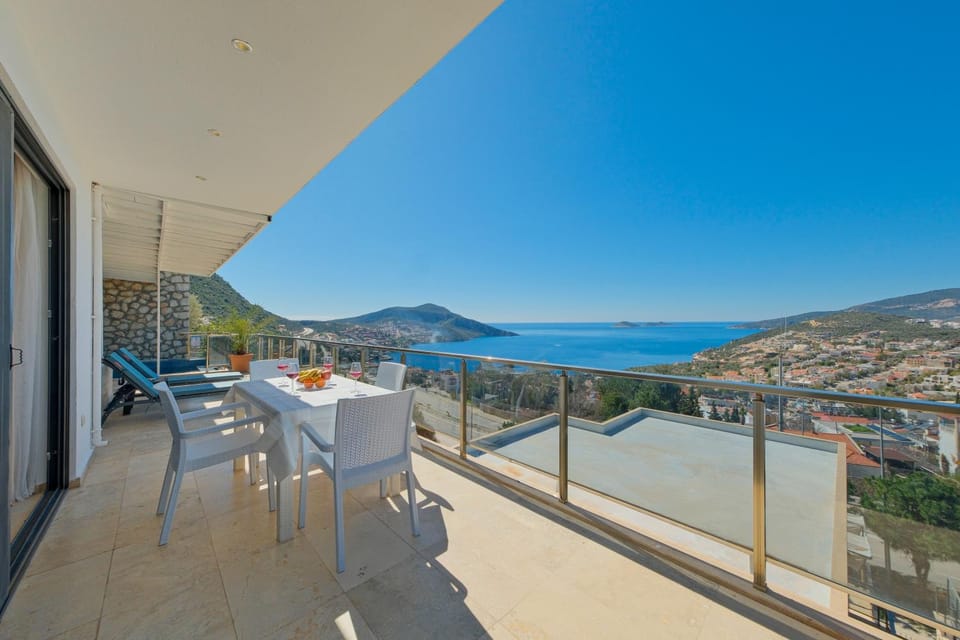 Balcony/Terrace, City view, Sea view