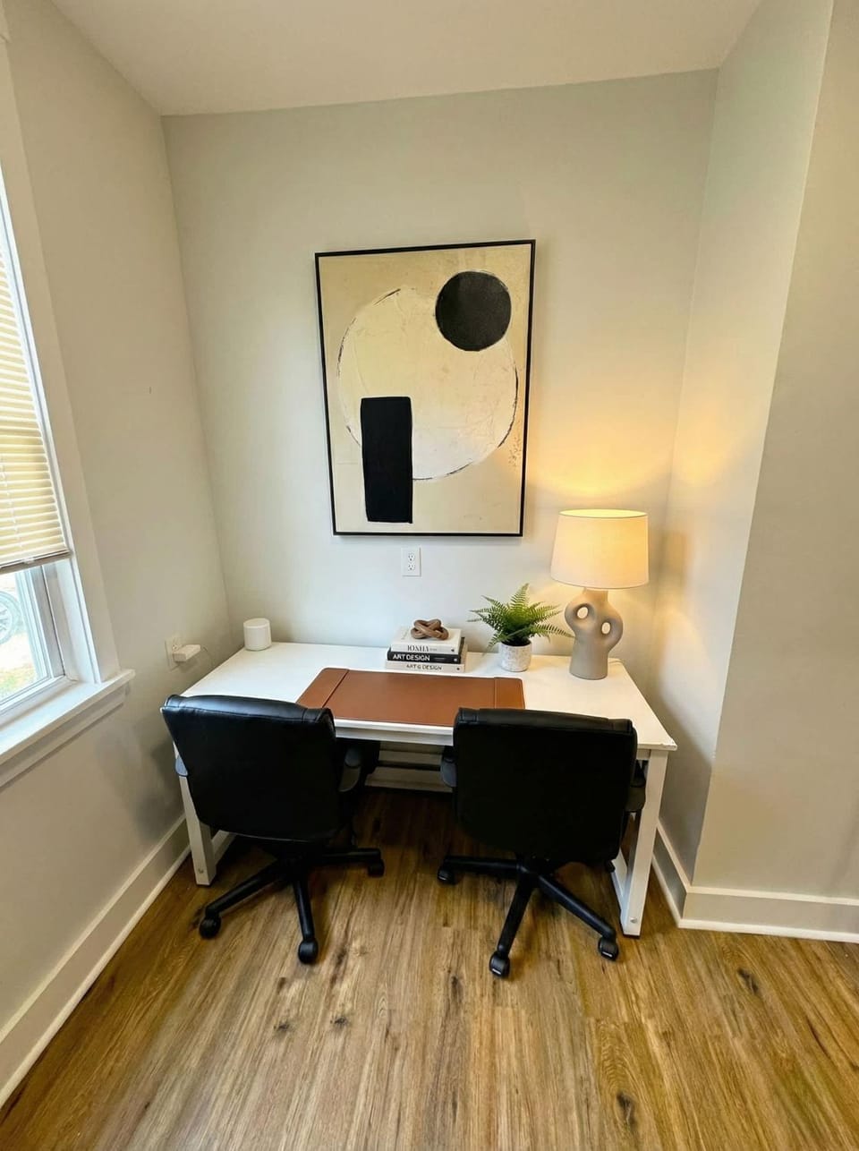Modern cozy unit with King Bed Apartment in Wilmington