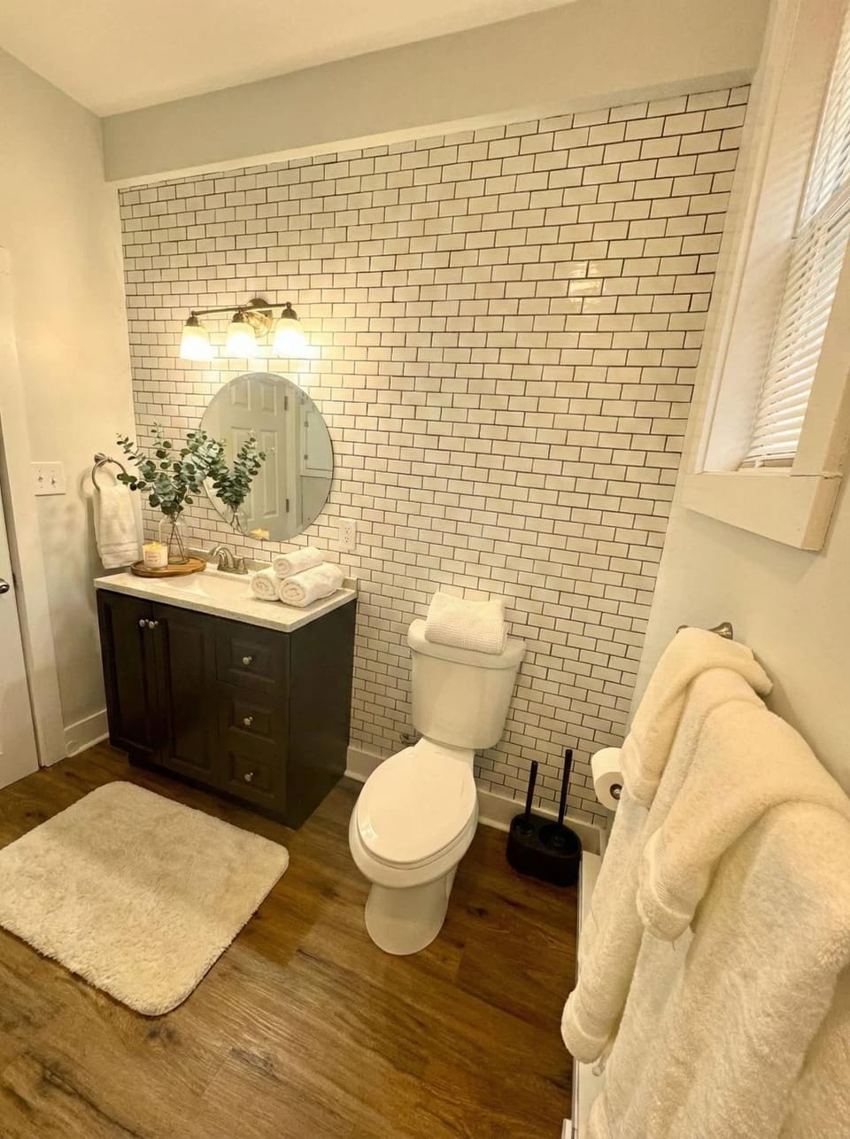 Modern cozy unit with King Bed Apartment in Wilmington