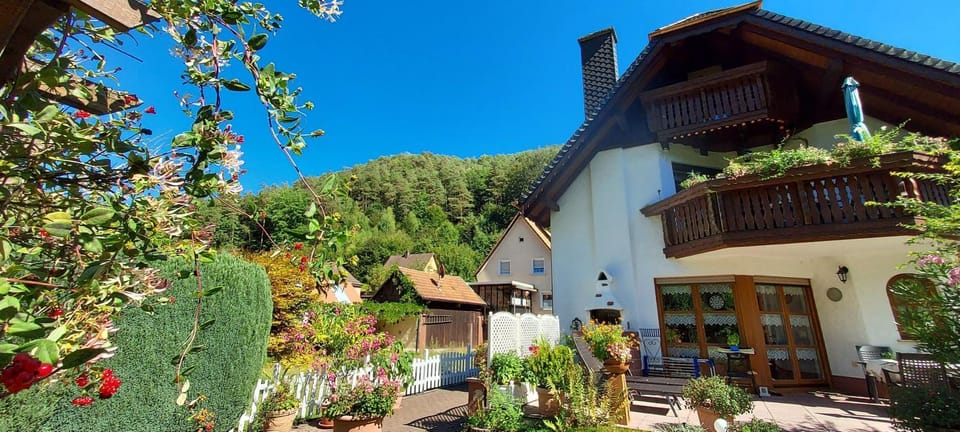 Property building, Spring, Balcony/Terrace, Garden view