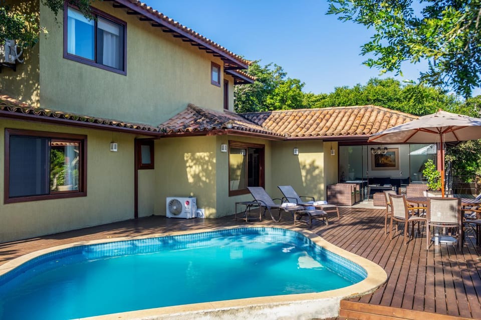 Property building, Pool view, Swimming pool, sunbed