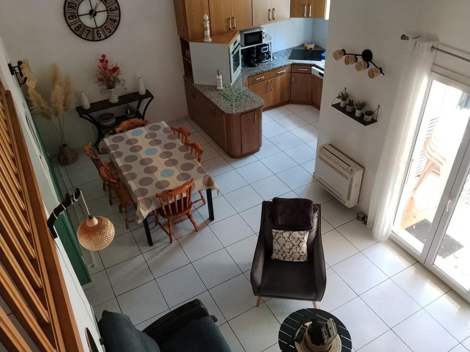 VILLA DANIELA House in Vias